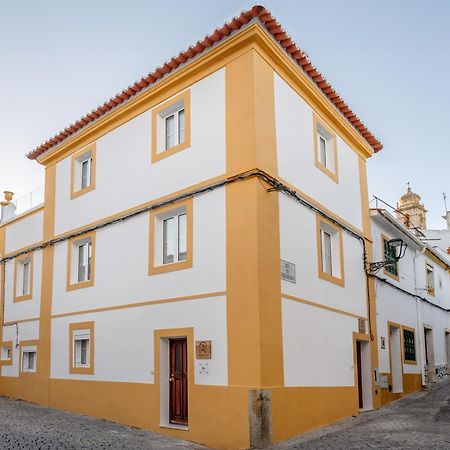 Azinheira Suites Townhouse - Alojamento Turistico (Adults Only) Elvas Kültér fotó